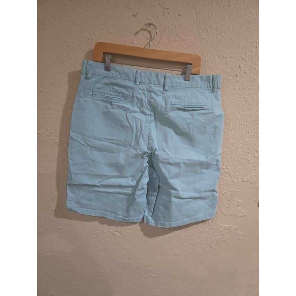 Old Navy Slim Built In Flex Mens Shorts, Light Blue, Size 36 - Picture 3 of 9